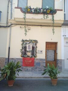 façana guanyadora en 2022 engalanar els balcons Alfara del Patriarca